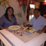 imagen pareja comiendo