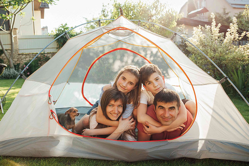familia-en-camping